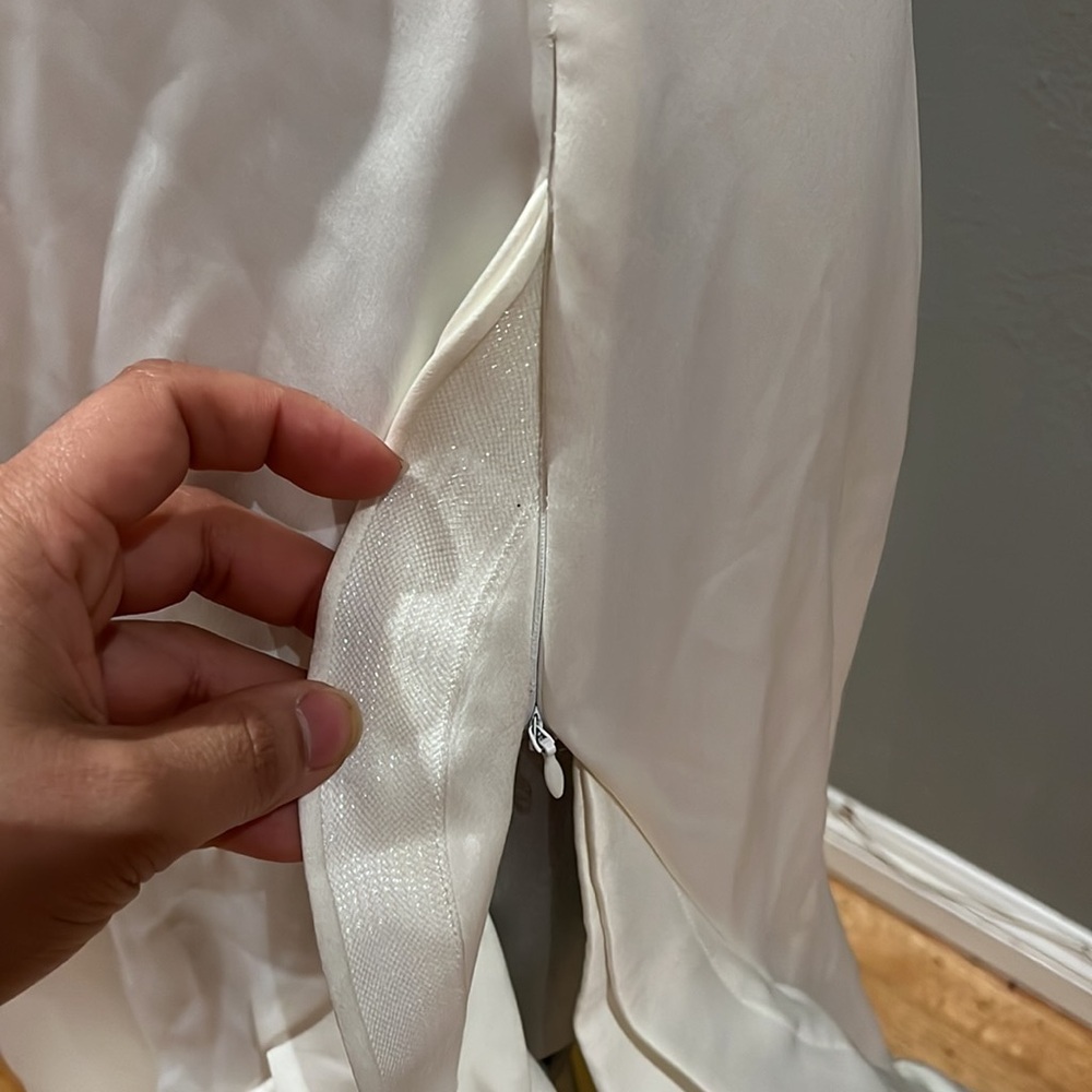 Bronx and Banco Paros Gown in White - Picture 10 of 16